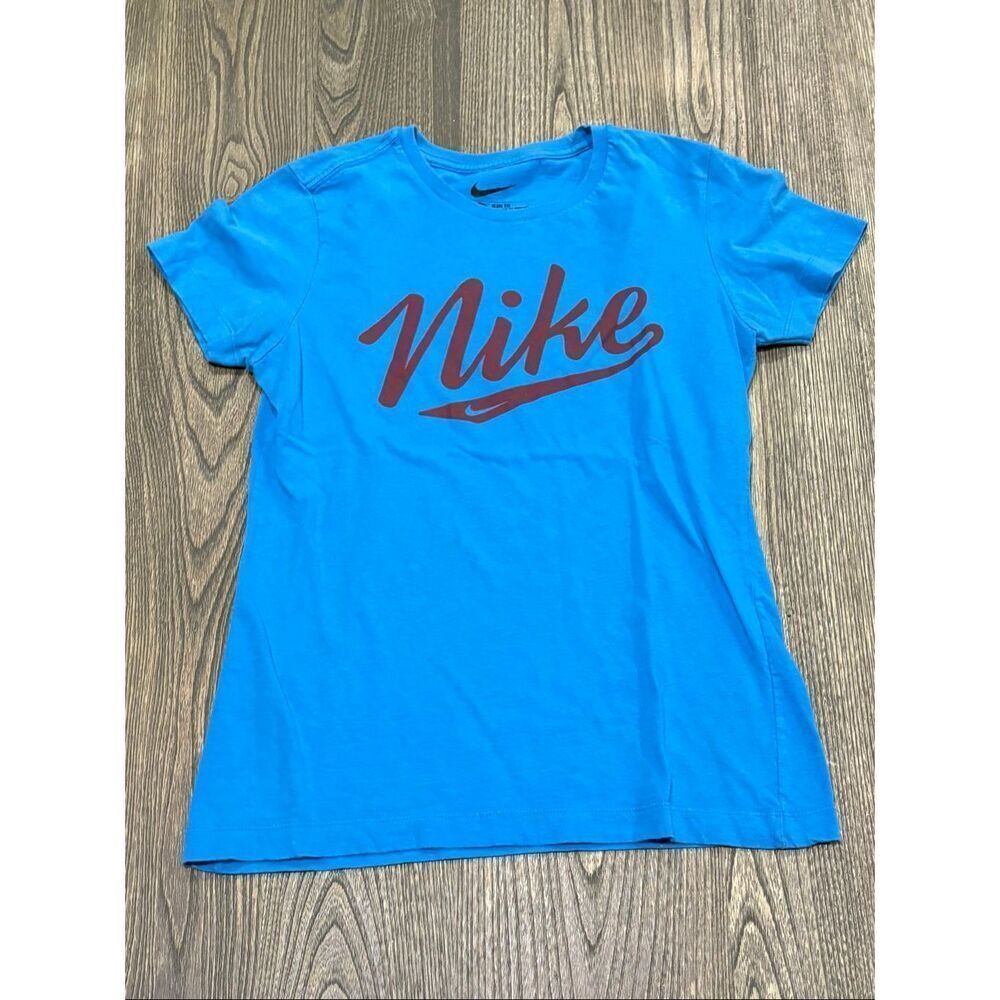Nike Womens Logo Print T-Shirt V-Neck Short Sleeve Slim Fit Pullover Blue Size M